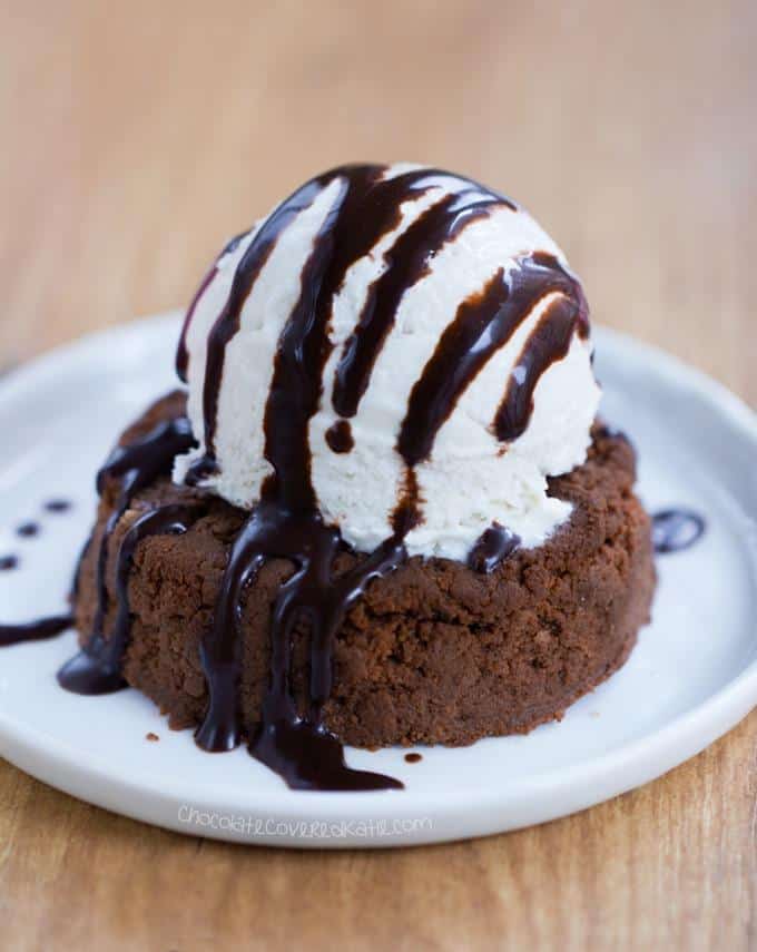 Flourless Chocolate Cake (Gluten-Free)